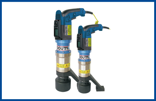 單轉速數(shù)字控扭電動扳手